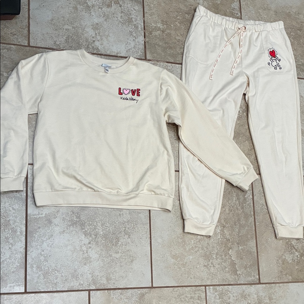 Women's Cream Love Sweatshirt and Joggers Set